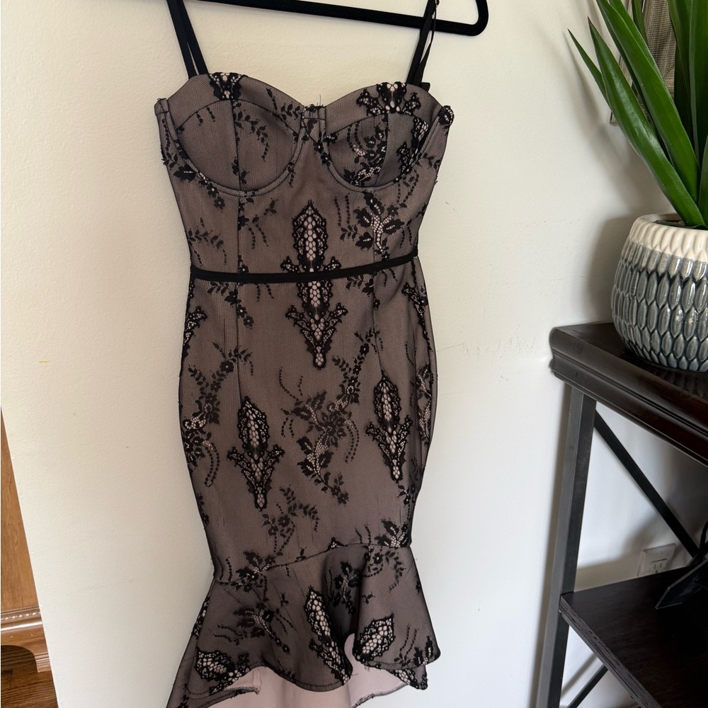 Elegant Black Lace Dress